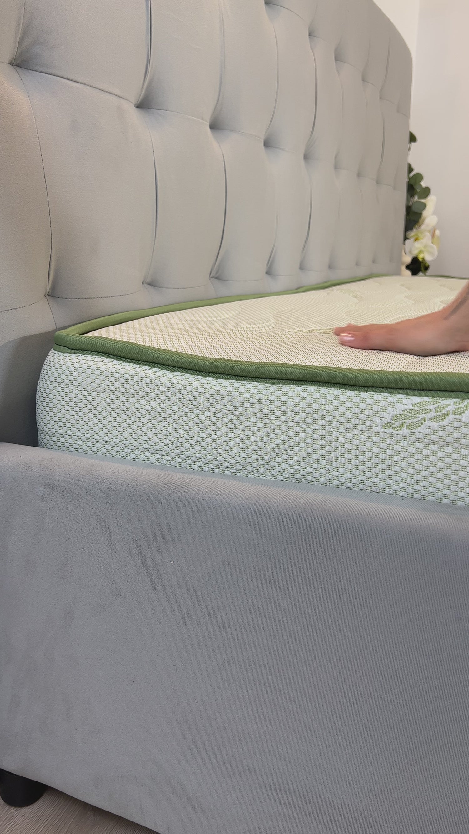 Saltea ALOE VERA THERAPY, spumă poliuretanică, reversibilă, hipoalergenică, super ortopedică, Grosime 19 cm   - Prestige Home 